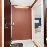 Rated 2br In Apartment