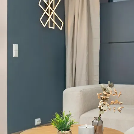 Rated 2br In